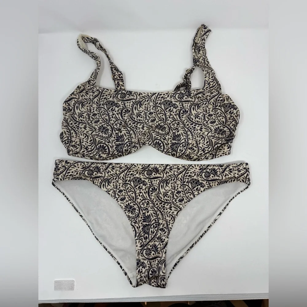 Athleta Aqualuxe Batik Bikini Swim Set